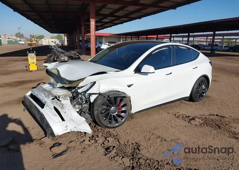 2022 Tesla Model Y from USA, damaged, VIN 7SAYGDEF6NF409540